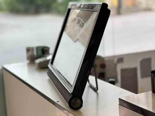 All IN ONE M A PEGATRON 2150 Core2Quad/8G/256SSD/لمسی